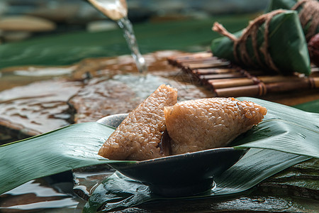 大叶子端午美食小吃肉粽子背景