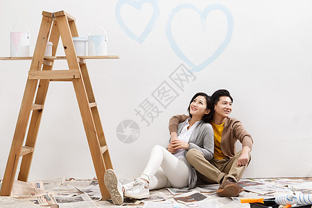 家务劳动休闲休闲生活年轻夫妇装修房子图片