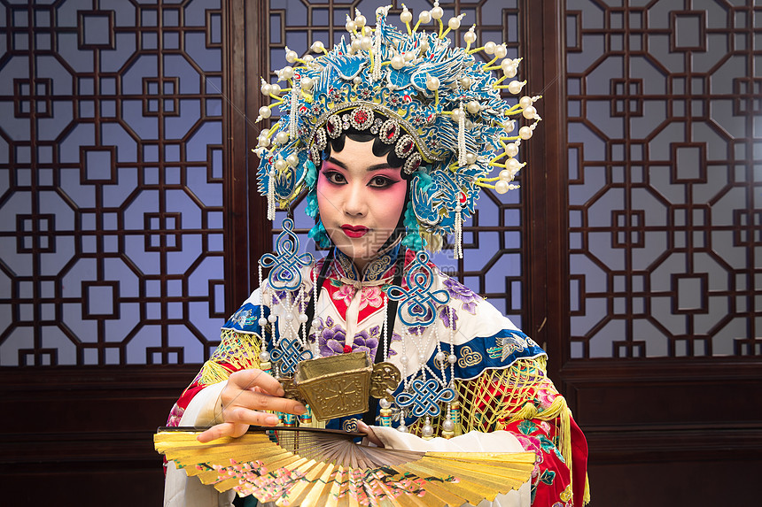 扇子水平构图表演者京剧