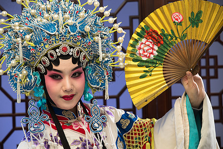 传统服装折扇亚洲人京剧图片
