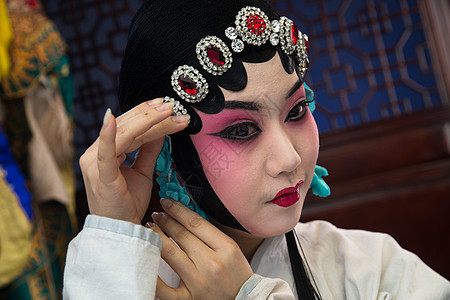东方人专门技术戏剧表演女京剧演员后台化妆图片