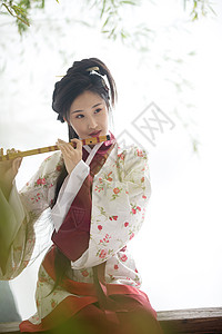 竹子文化古装美女吹笛子图片