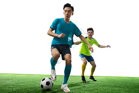 体育比赛图片视觉效果两名足球运动员踢球图片