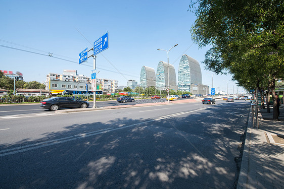 北京西直门建筑群和道路图片