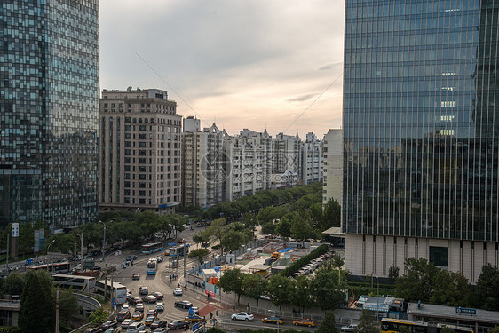 地标建筑水平构图高视角北京市东直门建筑群图片