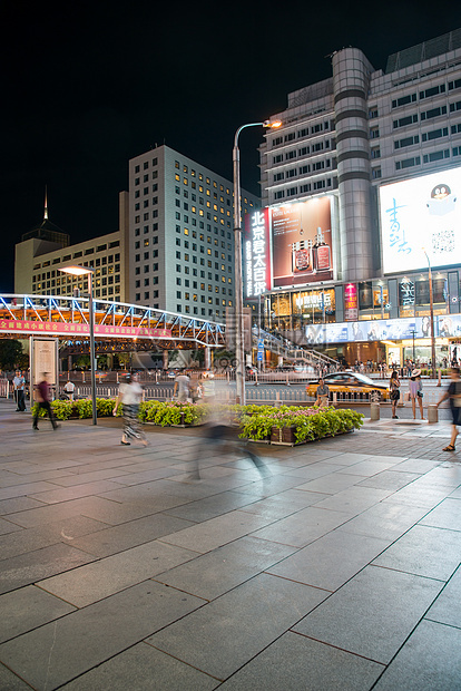 现代发展首都北京商业街夜景图片