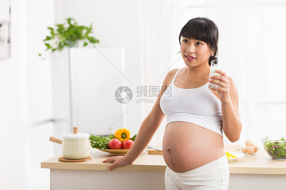 营养住宅房间保护孕妇喝牛奶图片