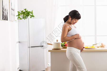 幸福的孕妇孕妇食物高清图片