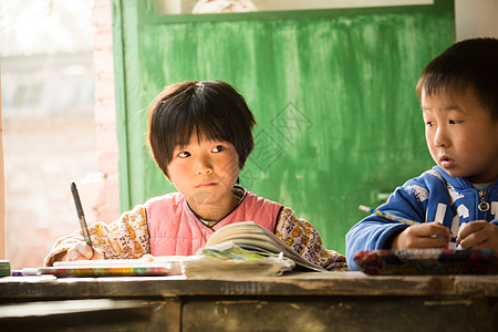 文明社会乡村小学里的小学生背景