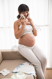 满意爱大半身幸福的孕妇图片