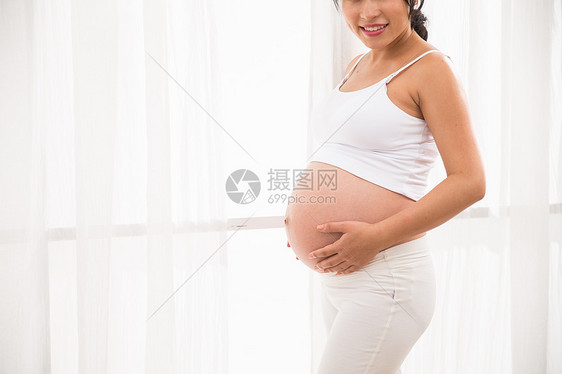 渴望东方人幸福的孕妇图片