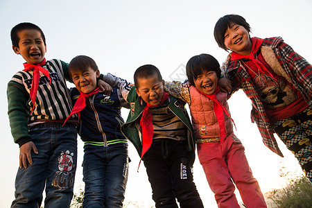 希望小学东亚活力欢乐的乡村小学生图片