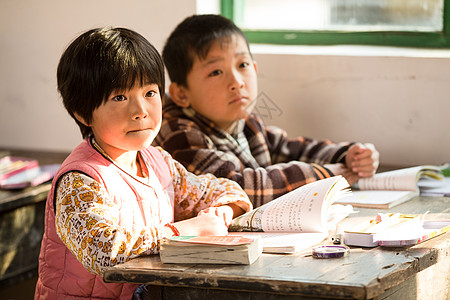 小孩上课仅女孩希望工程儿童乡村小学里的小学生背景