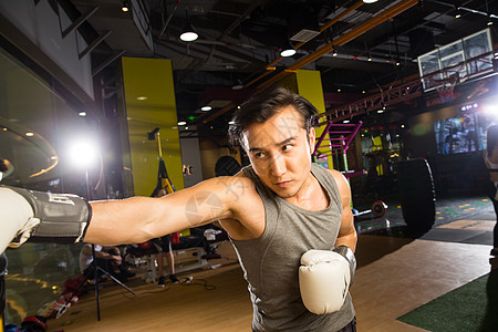 自我完善运动员摄影青年男人在健身房里健身图片