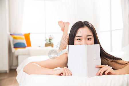 健康生活方式放松读书青年女人看书图片