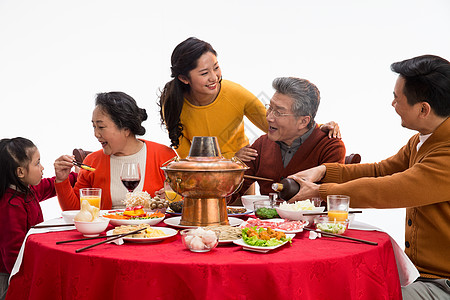 全家福60多岁五个人幸福家庭过年吃团圆饭图片