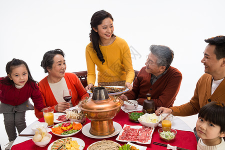 元素两个孩子的家庭亲情幸福家庭过年吃团圆饭图片