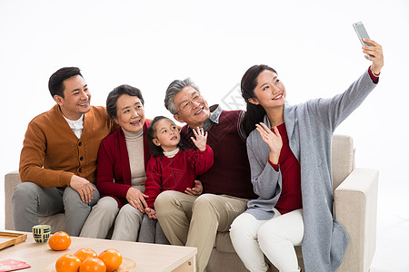 手机中年男人愉悦幸福家庭图片