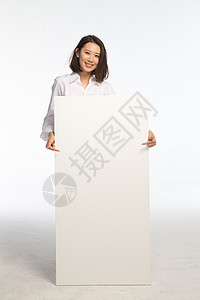 东亚数据人商务青年女人和白板图片