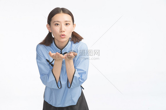 时代20多岁传统服装复古青年女人图片