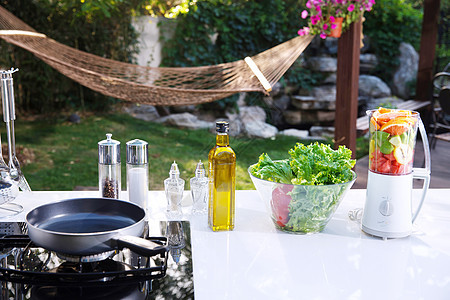 玻璃器皿橄榄油吊床生态厨房图片