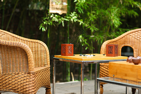 中式家具模型中式庭院里的棋盘背景