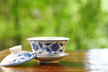 陶瓷制品茶杯图片