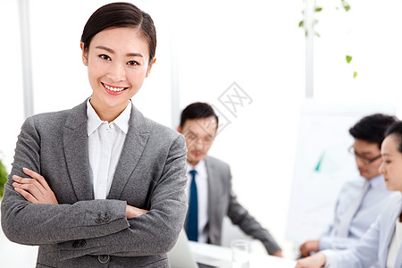 女人全球商务成年人商务男女在办公室工作图片