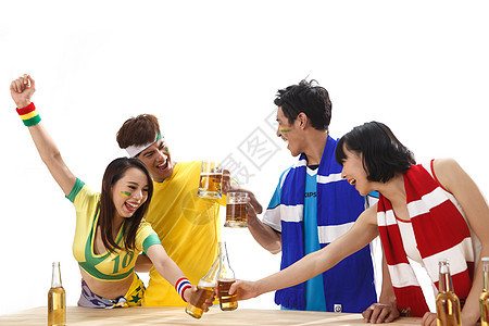 青年文化足球运动幸福青年球迷喝酒庆祝比赛图片