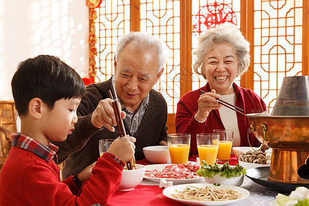 筷子png成年人水平构图温馨家园幸福家庭过年吃团圆饭背景