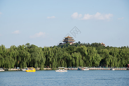 国内著名景点树天空北京北海公园图片