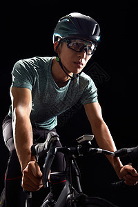 运动员青年男人骑自行车图片