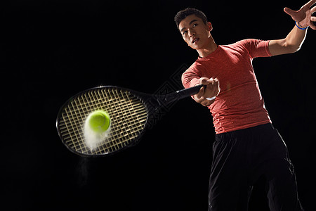 运动员打网球图片
