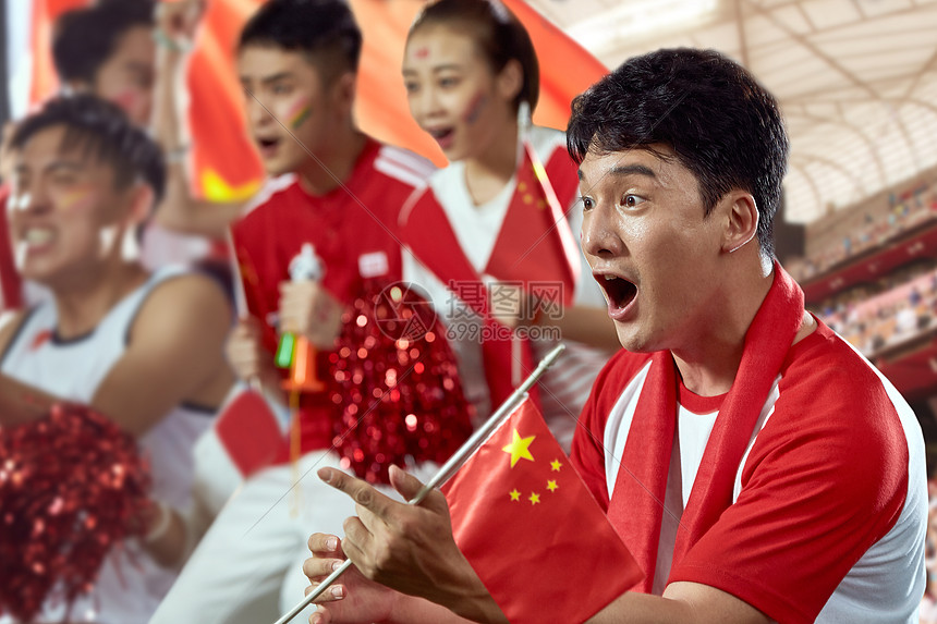 时刻追踪球场上的每一个心跳