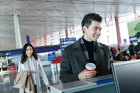 乘客航站楼候车室商务男女在机场图片