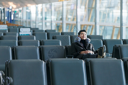 旅行中年男人彩色图片商务男士在机场图片