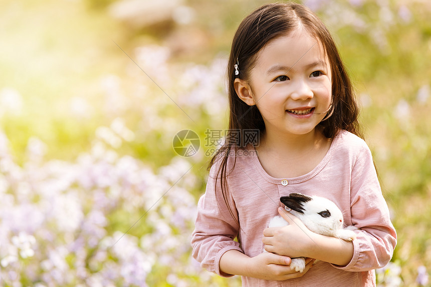 亚洲人绿色摄影可爱的女孩在户外图片