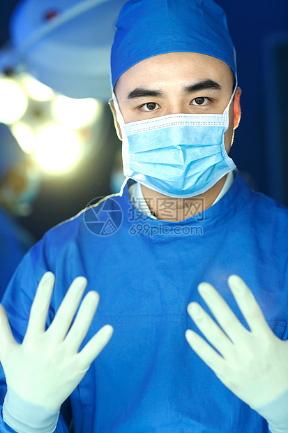 保护工作服东方人成年人医务工作者在手术室图片