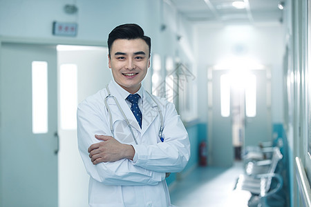 外科医生专门技术半身像医务工作者在医院走廊图片