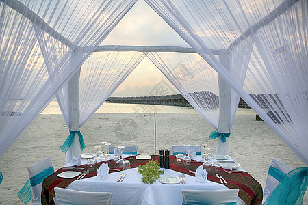 海滩浪漫水平构图马尔代夫海景图片