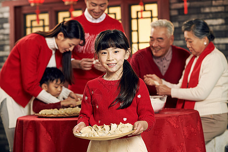 享乐祝贺亲情幸福家庭过年包饺子图片