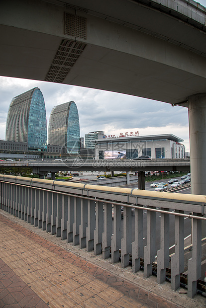 路通路东亚北京西直门建筑群图片