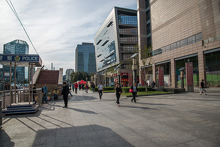 北京市区的街道和建筑物图片