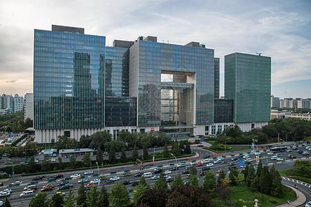 北京市区的街道和建筑物高清图片