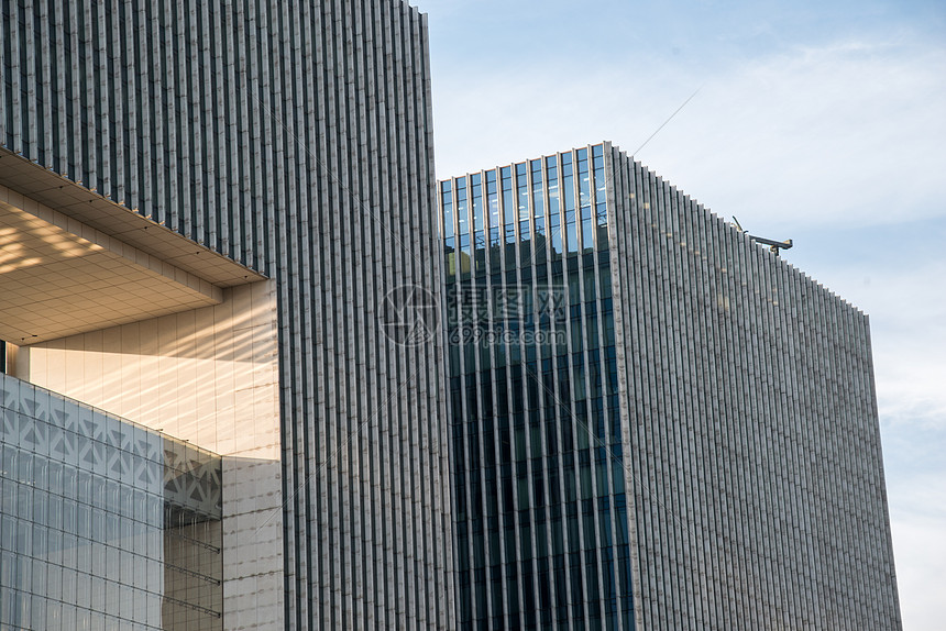 高清照片下载,该高清照片标题为建筑特色市区办公大楼北京东直门,编号