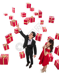 期待青年女人高跟鞋伸手接礼物的幸福伴侣图片