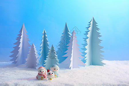 雪上的一家三口小雪人图片