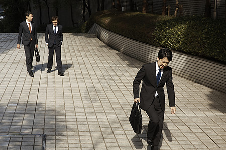 匆忙去工作的商人图片素材