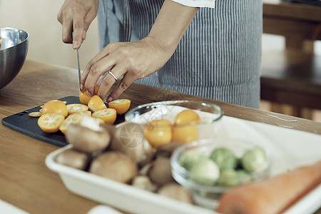 处理食材特写图片