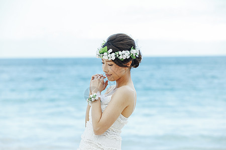 海边的美丽新娘形象图片